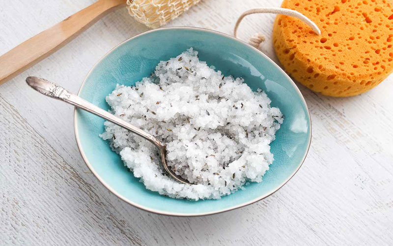 عوارض نمک بدن چیست؟