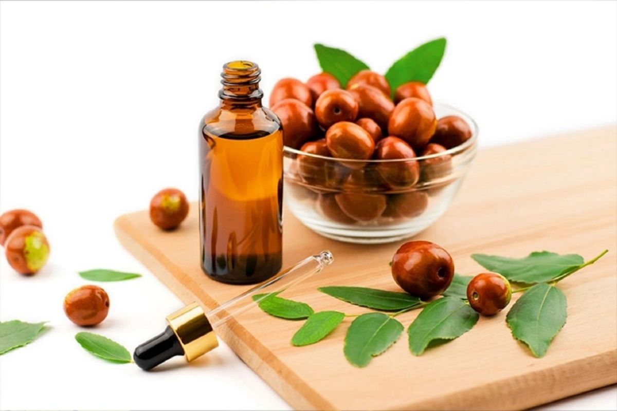 خواص روغن جوجوبا برای پوست و مو