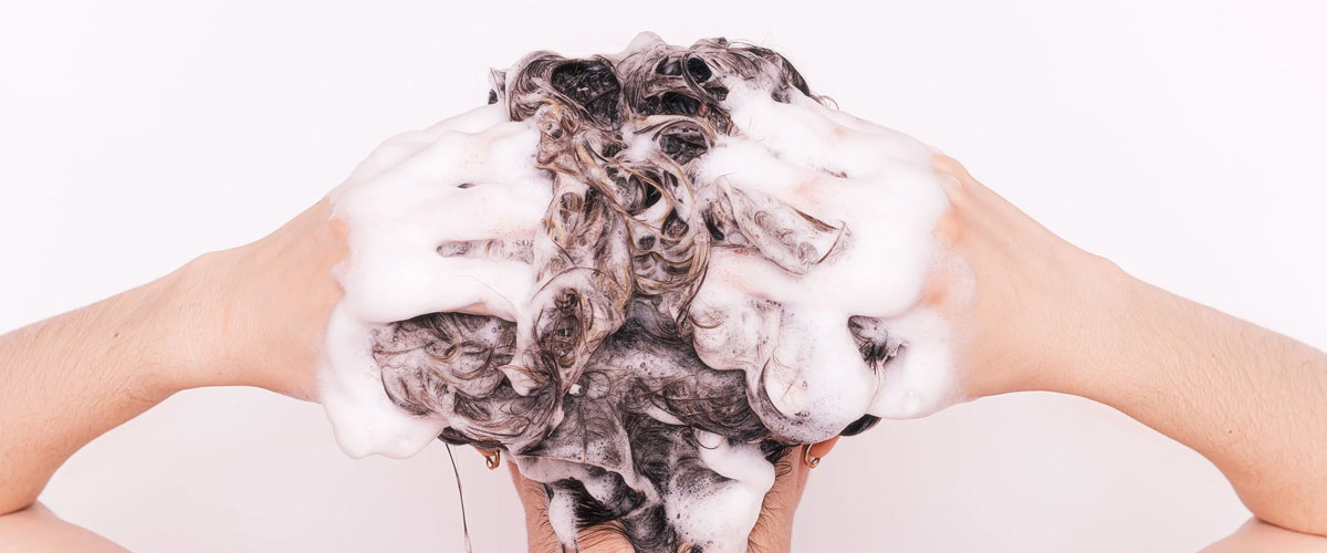 بهترین شامپو برای جوش سر