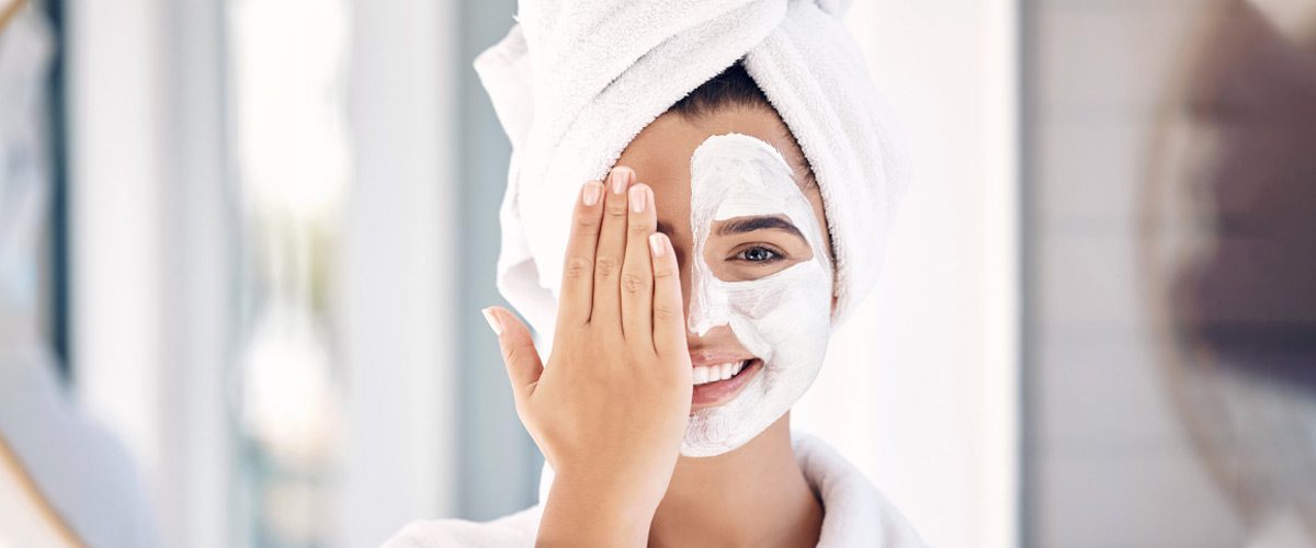 پاکسازی صورت و فواید آن برای سلامت پوست