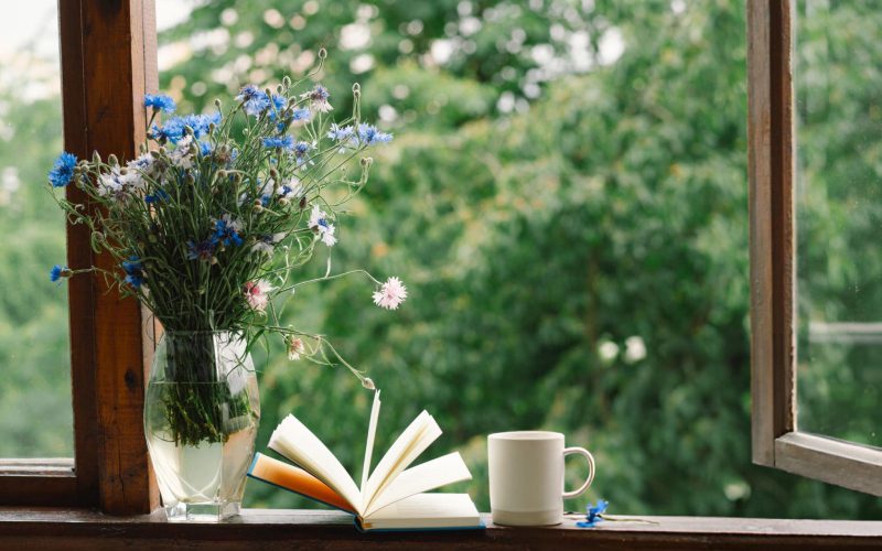 کتاب برای حال خوب و رشد فردی