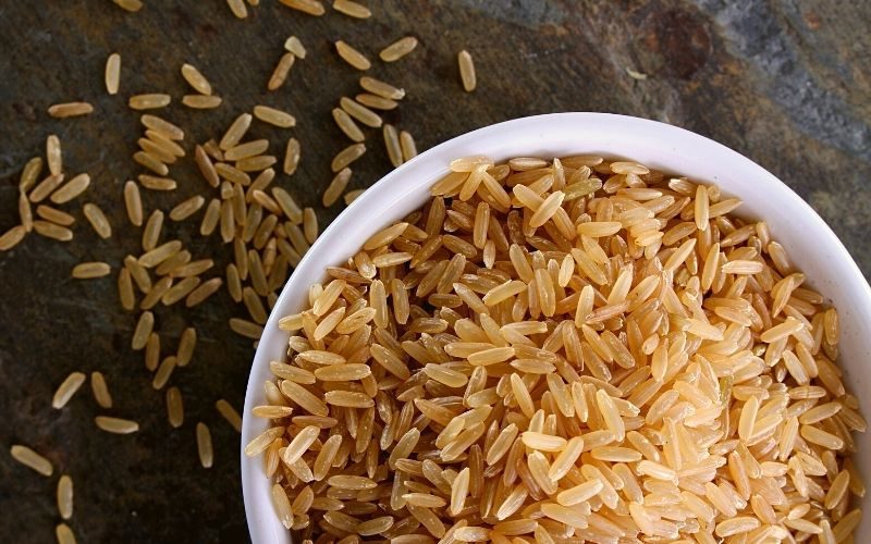 برنج سبوس‌دار یا برنج قهوه ای چیست