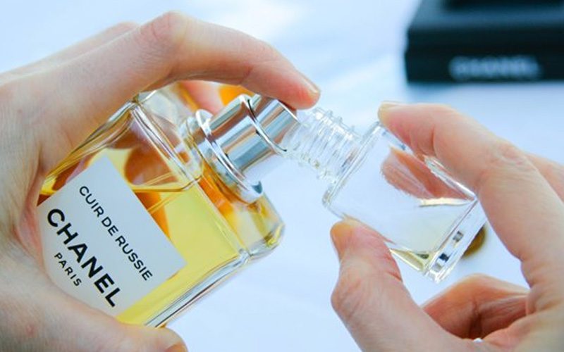 چگونه یک فروشنده معتبر دکانت عطر را شناسایی کنیم؟