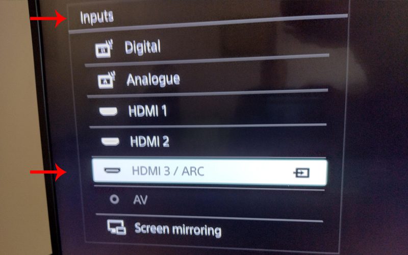 انتخاب گزینه‌ HDMI در INPUT تلویزیون