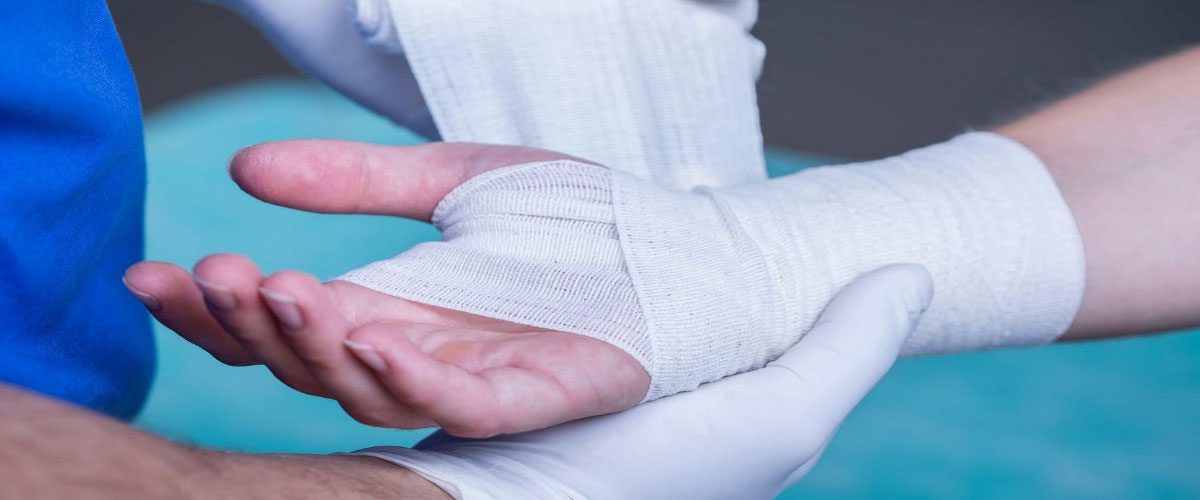 بهترین محلول ضدعفونی کننده زخم؛ راهنمای جامع انتخاب مناسب