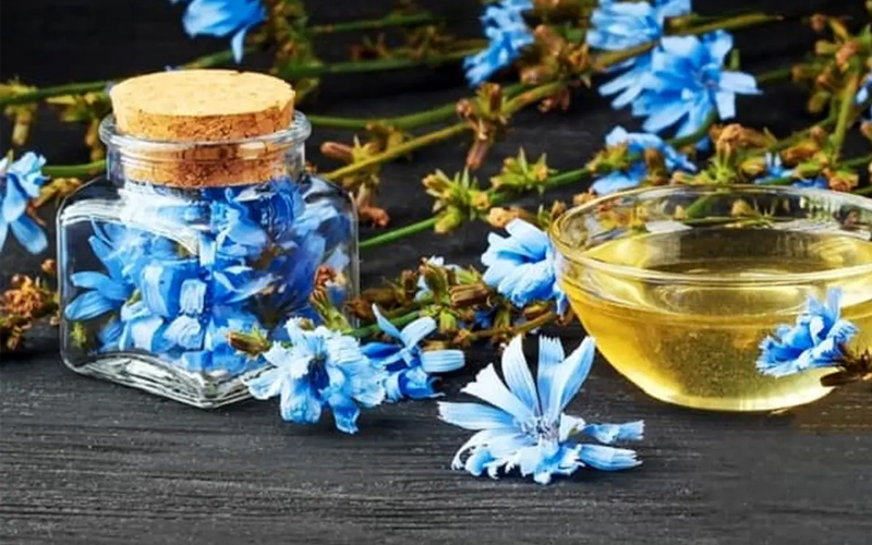 عرق کاسنی بهترین شربت برای نذری محرم