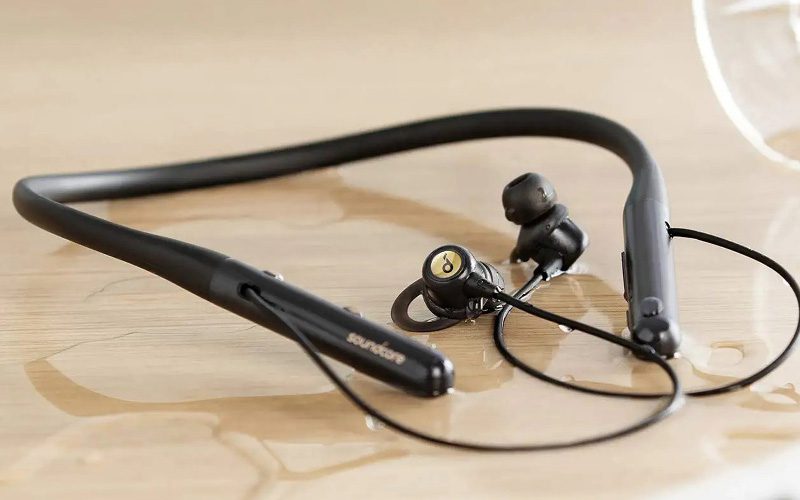 هدفون‌های دور گردنی (Neckband)