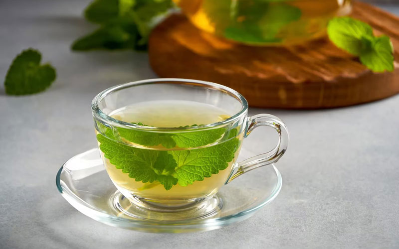 دمنوش بادرنجبویه