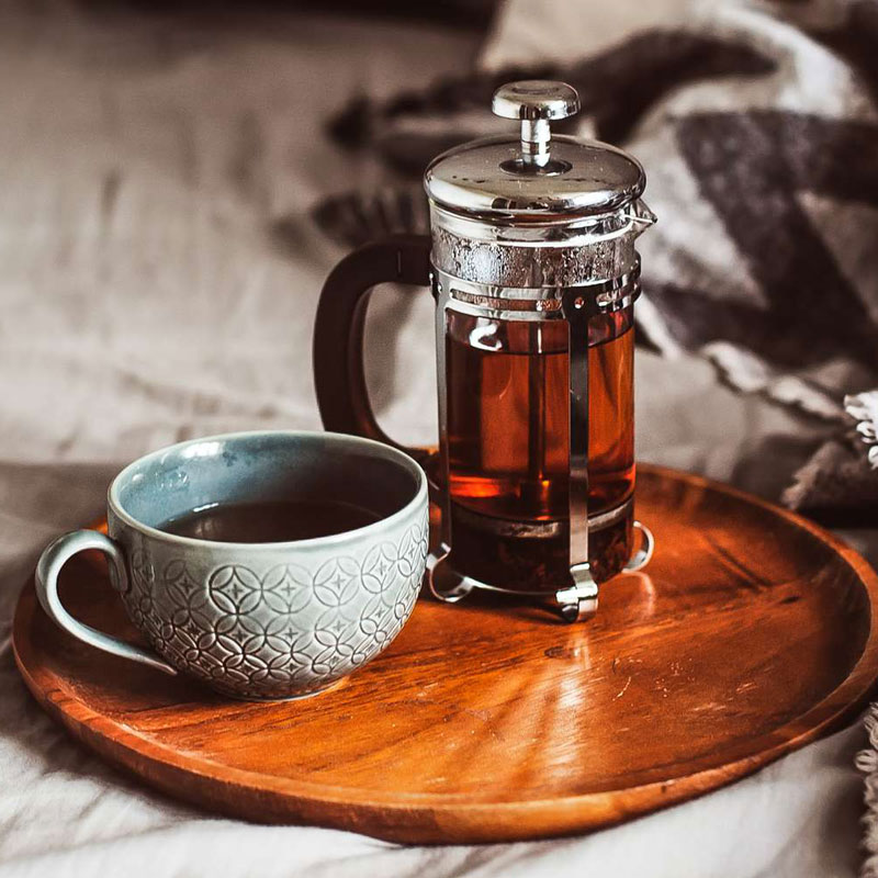 طرز استفاده از فرنچ پرس برای دمنوش