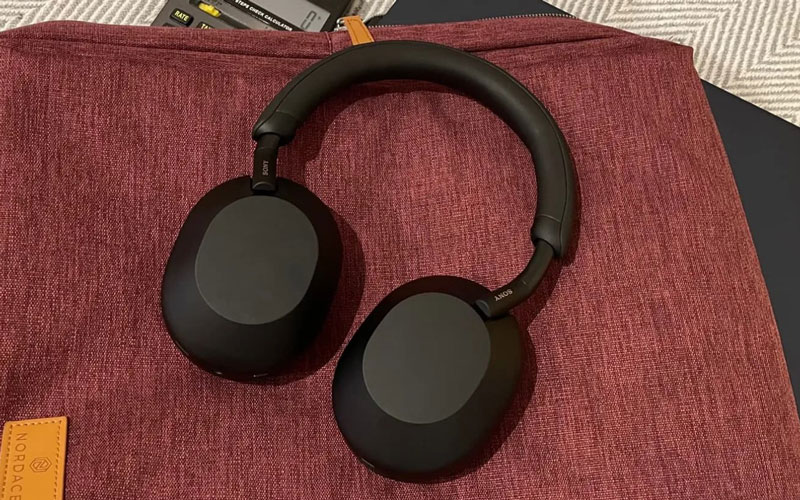عملکرد باتری هدفون سونی WH-1000XM5