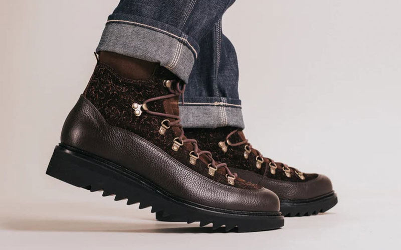 بوت آلپاین (Alpine Boot)