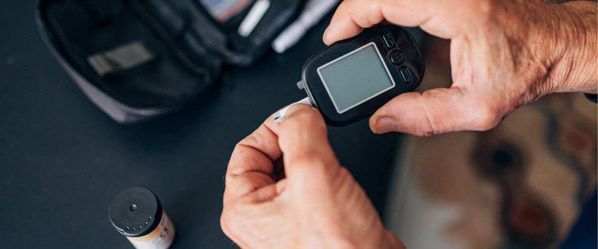 طرز استفاده از دستگاه قند خون